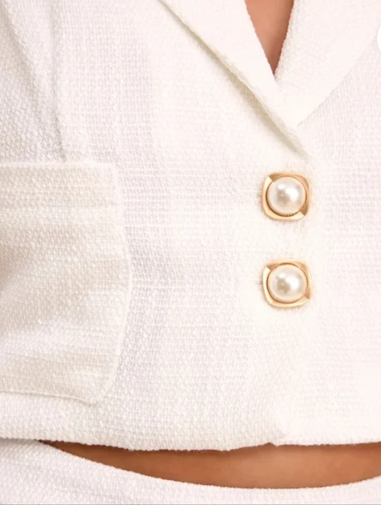 Lulus 🤍 - Picture 5 of 10